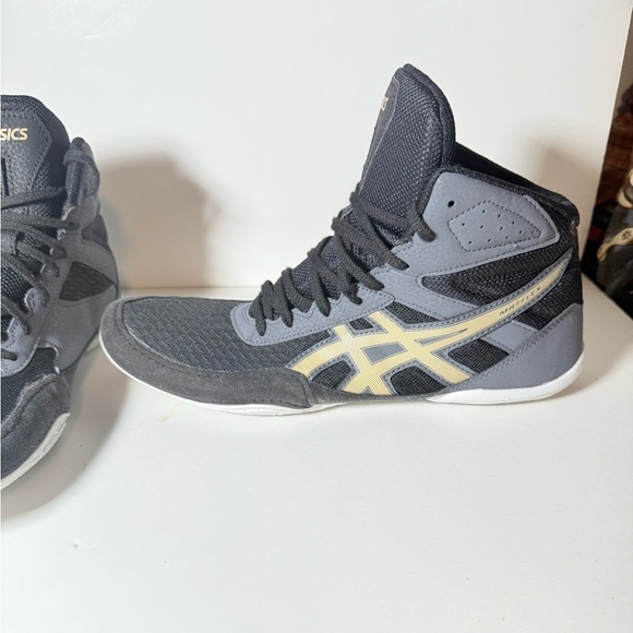 Asics Other - ASICS  Wrestling Shoes Matflex GS, Black-Beige